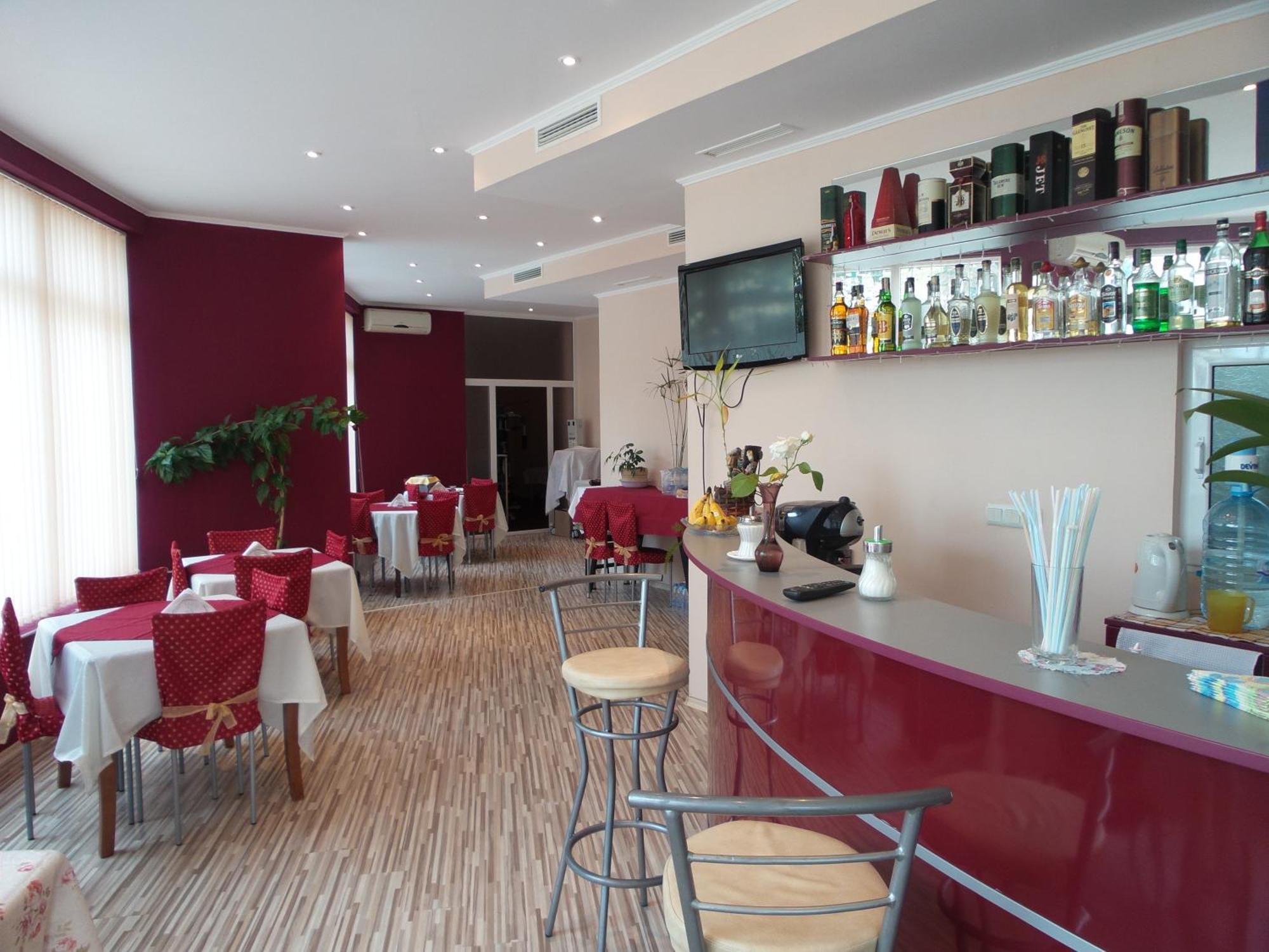 Hotel Paradise Golden Sands Bagian luar foto