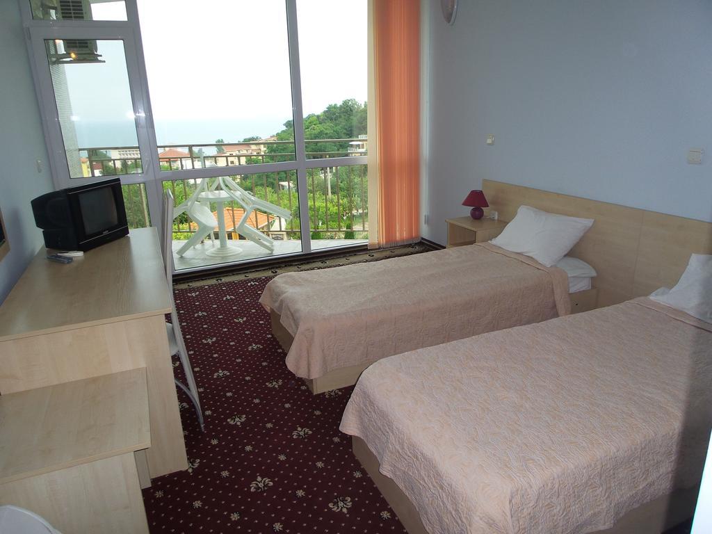 Hotel Paradise Golden Sands Ruang foto